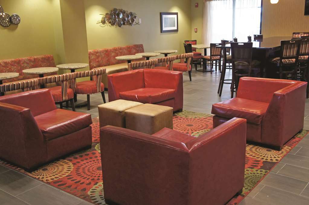 Holiday Inn Express St. Louis Arpt - Maryland Hgts, An Ihg Hotel Maryland Heights Facilities photo
